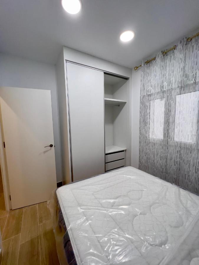 Rockside Residences Suites La Linea La Línea de la Concepción المظهر الخارجي الصورة