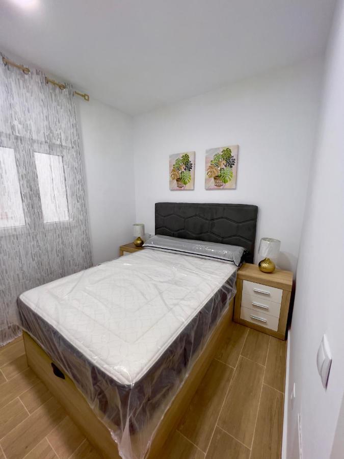 Rockside Residences Suites La Linea La Línea de la Concepción المظهر الخارجي الصورة